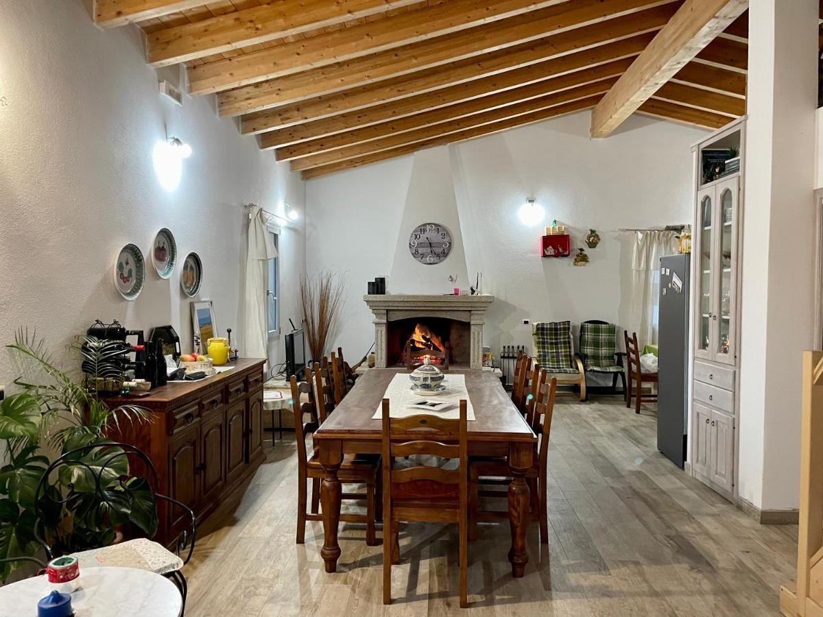 San Leonardo Country House Calangianus Exterior photo